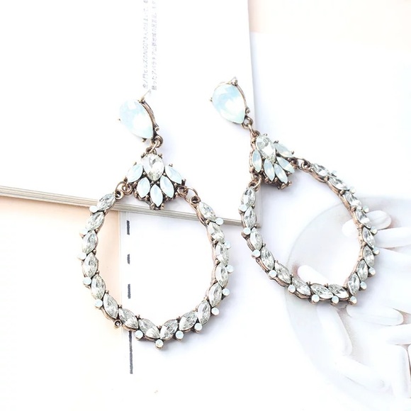 “Alana” light blue & clear glass crystal earrings / gold tone large elegant hoop - Picture 4 of 8